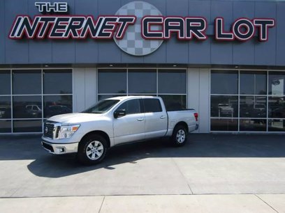 Used 2018 Nissan Titan SV