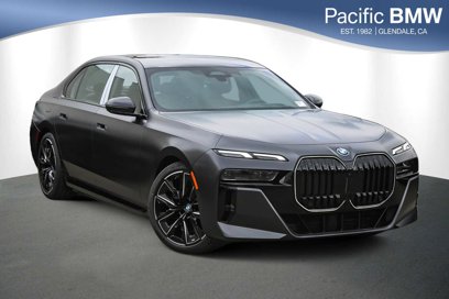 New 2025 BMW 750e xDrive w/ Premium Package