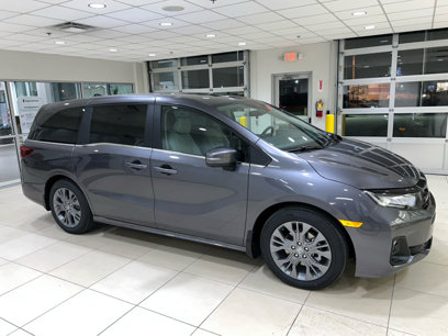 New 2025 Honda Odyssey Touring