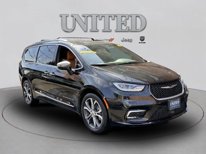 Used 2021 Chrysler Pacifica Pinnacle