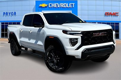 New 2025 GMC Canyon Elevation w/ Convenience Package