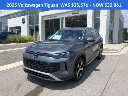 New 2025 Volkswagen Tiguan SE