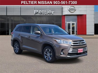 Used 2019 Toyota Highlander SE
