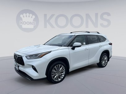 Used 2024 Toyota Highlander Platinum