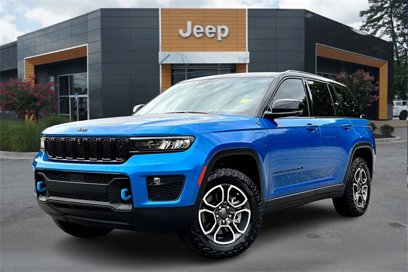 Used 2022 Jeep Grand Cherokee Trailhawk w/ Advanced Protech Group II