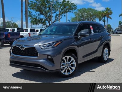 New 2025 Toyota Highlander Limited