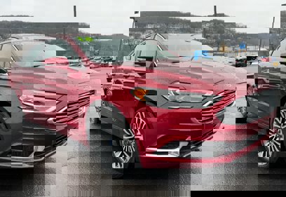 Used 2018 Ford Fusion SE w/ Fusion SE Technology Package