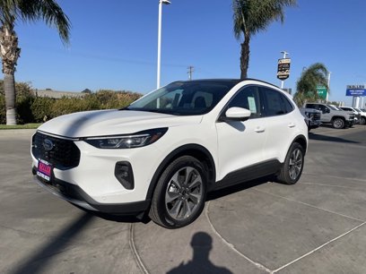 New 2024 Ford Escape Platinum w/ Premium Technology Package