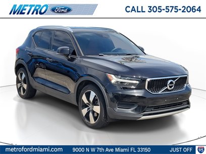 Used 2019 Volvo XC40 T4 Momentum