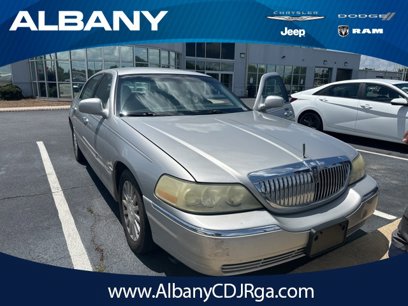 Used 2003 Lincoln Town Car Executive