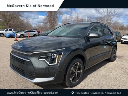 New 2025 Kia Niro LX