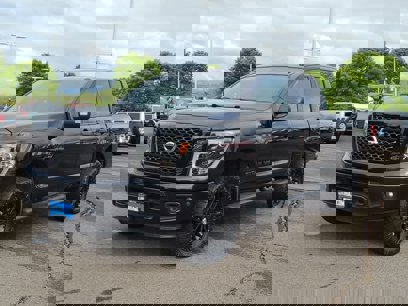 Used 2018 Nissan Titan SL w/ Midnight Edition