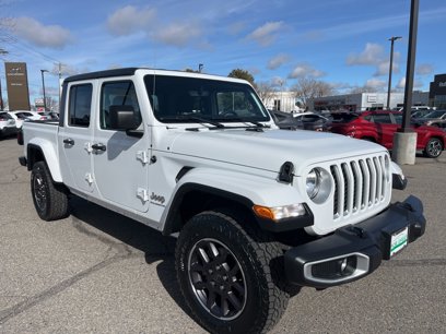 Used 2023 Jeep Gladiator Overland