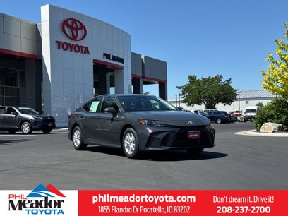 New 2025 Toyota Camry LE