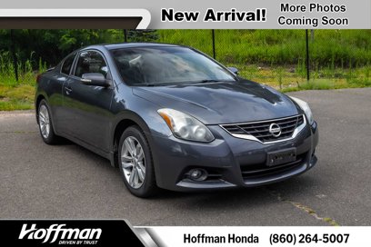 Used 2011 Nissan Altima 2.5 S w/ 2.5S Premium Pkg