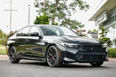 New 2025 BMW 330i Sedan w/ M Sport Package