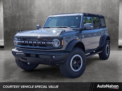 New 2024 Ford Bronco Outer Banks w/ Sasquatch Package