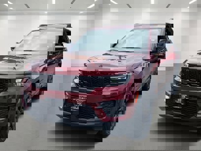 Used 2022 Jeep Grand Cherokee Altitude