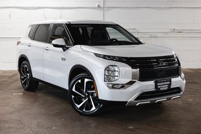 New 2025 Mitsubishi Outlander SE