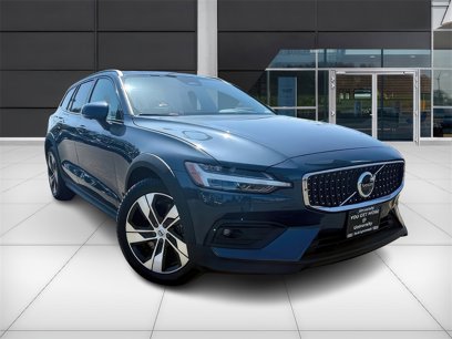 Used 2024 Volvo V60 B5 Cross Country Plus