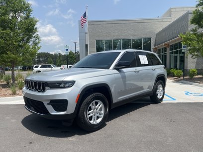 Used 2025 Jeep Grand Cherokee Laredo