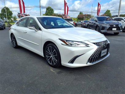 Used 2022 Lexus ES 350 w/ Premium Package