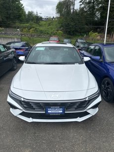 New 2025 Hyundai Elantra Limited