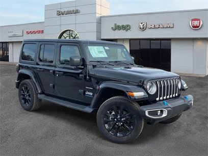 Used 2023 Jeep Wrangler Unlimited Sahara w/ Cold Weather Group