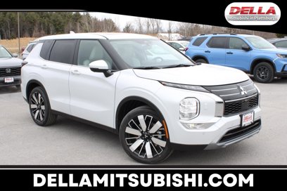 New 2025 Mitsubishi Outlander SE