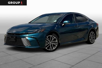 Used 2025 Toyota Camry XLE