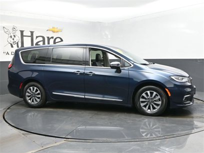 Used 2023 Chrysler Pacifica Limited
