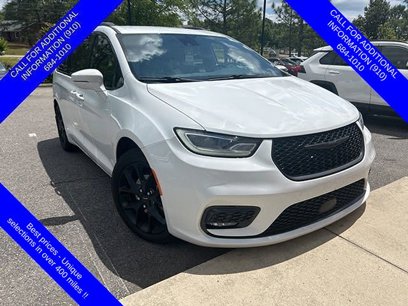 Used 2021 Chrysler Pacifica Touring w/ S Appearance Package