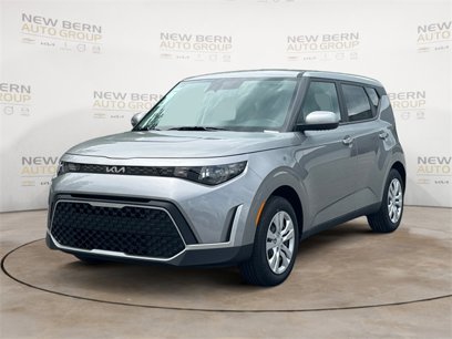 New 2025 Kia Soul LX