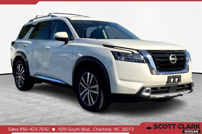 Used 2022 Nissan Pathfinder Platinum w/ Cargo Package