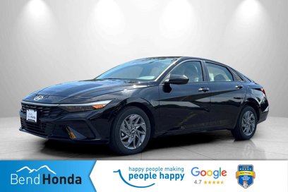 Used 2024 Hyundai Elantra Blue