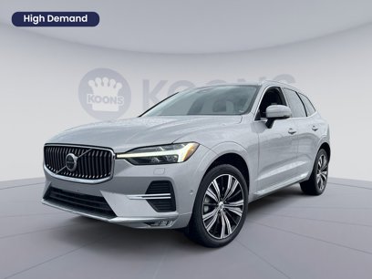 Used 2022 Volvo XC60 B6 Inscription w/ Advanced Package