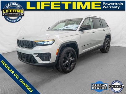 Used 2023 Jeep Grand Cherokee Altitude