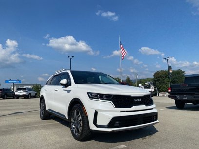 Used 2023 Kia Sorento SX Prestige w/ Panoramic Sunroof Package