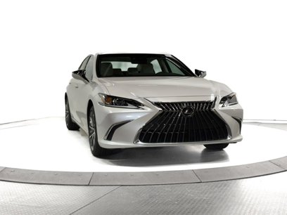 New 2025 Lexus ES 300h w/ Premium Package