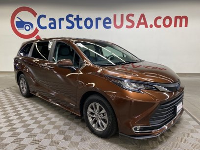 Used 2021 Toyota Sienna XLE