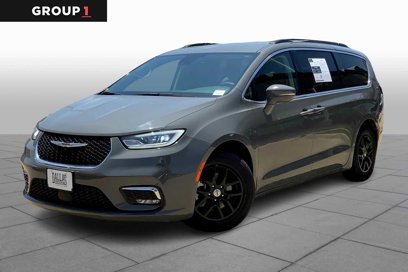 Used 2022 Chrysler Pacifica Touring-L