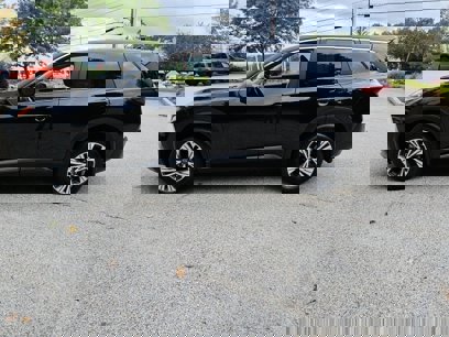 Used 2023 Nissan Rogue SV