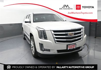 Used 2017 Cadillac Escalade ESV Luxury