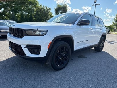 Used 2024 Jeep Grand Cherokee Altitude