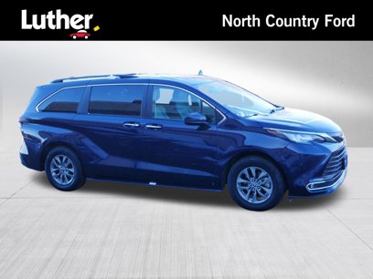 Used 2023 Toyota Sienna XLE