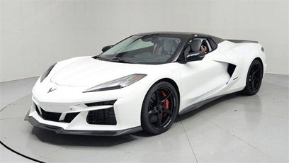 New 2025 Chevrolet Corvette E-Ray w/ Stealth Interior Trim Package