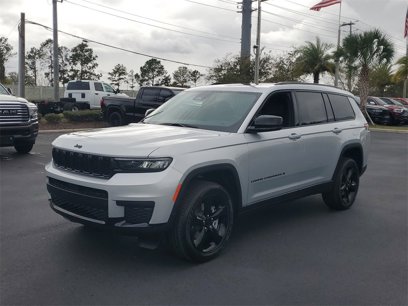 New 2025 Jeep Grand Cherokee L Altitude
