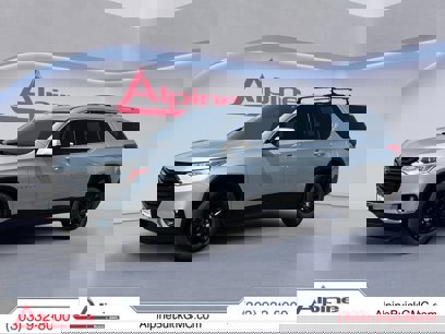 Used 2018 Chevrolet Traverse LT