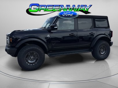 New 2025 Ford Bronco Outer Banks w/ Sasquatch Package