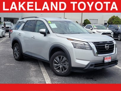 Used 2024 Nissan Pathfinder SV